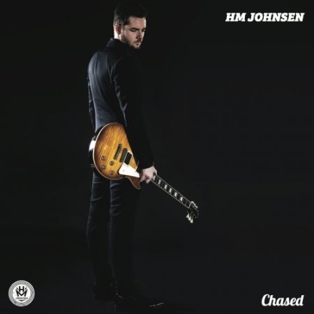 HM Johnsen - Chased (2017) на Развлекательном портале softline2009.ucoz.ru